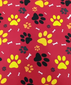 Loneta estampada huellas rojo